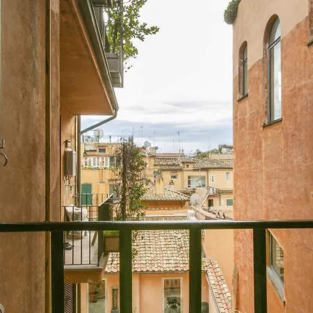 Via Vittoria *